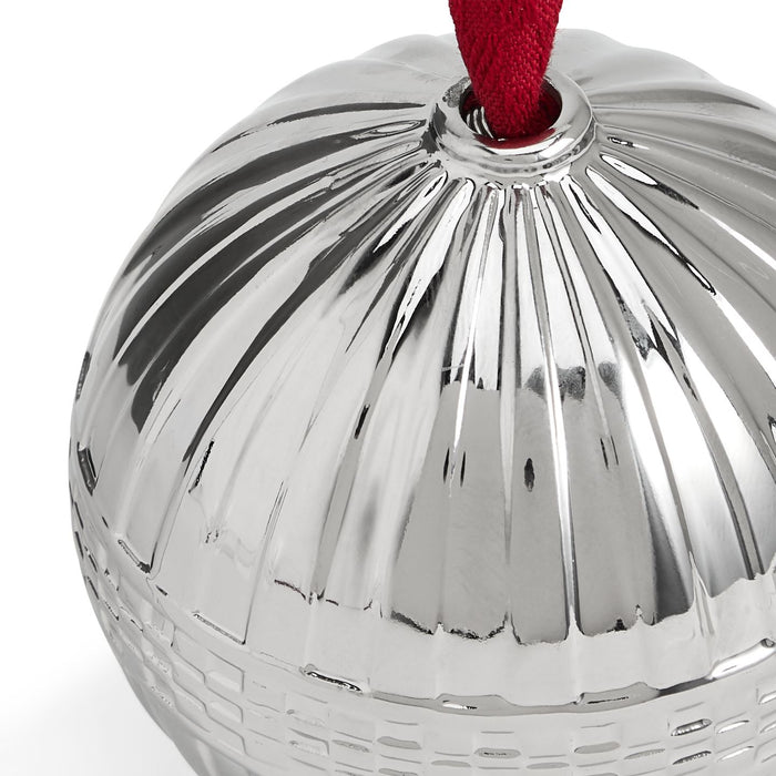 Festive Fluted Ornament Silver