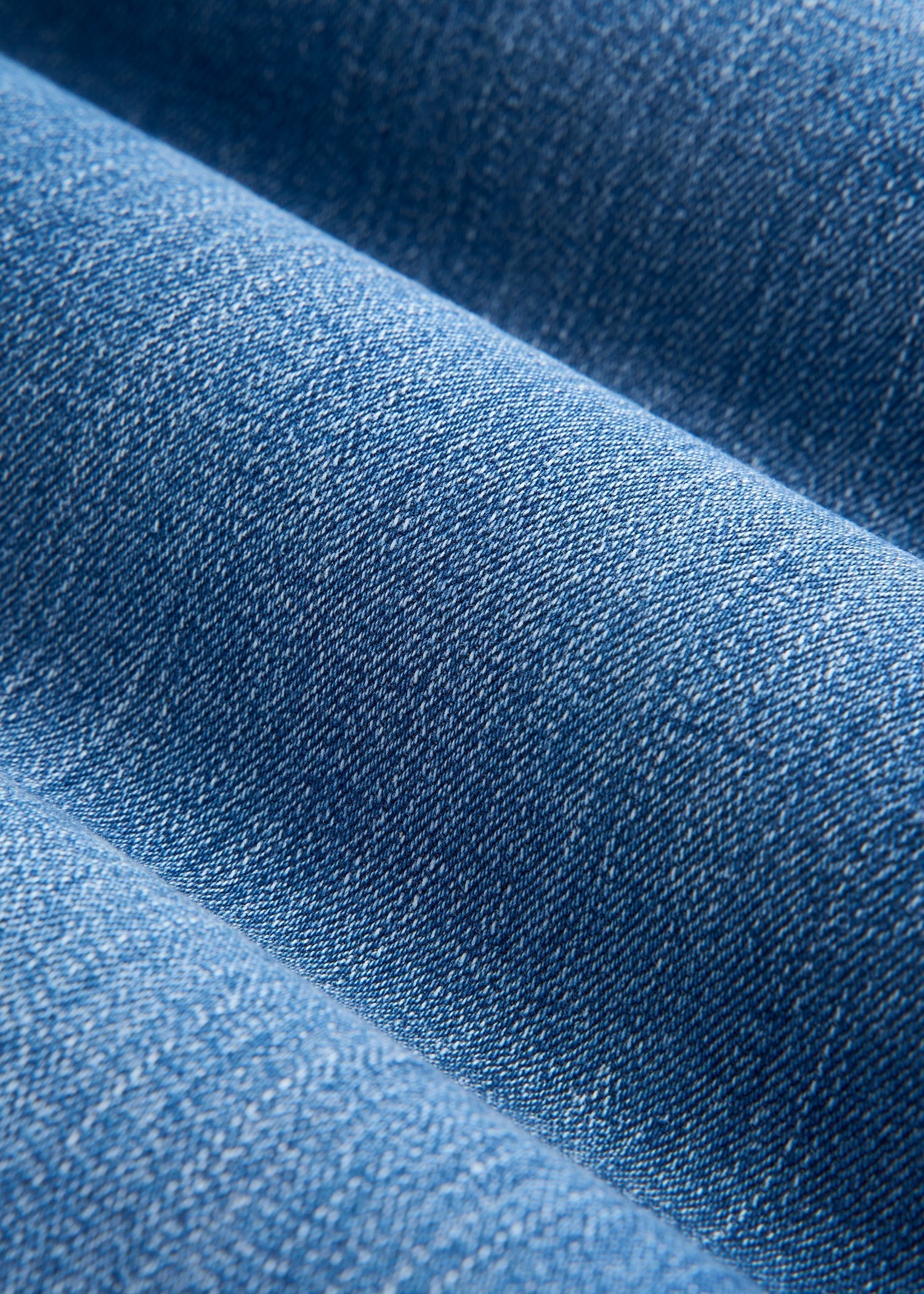Carman TAPERED Jeans for Tall Men in Classic Mid Blue