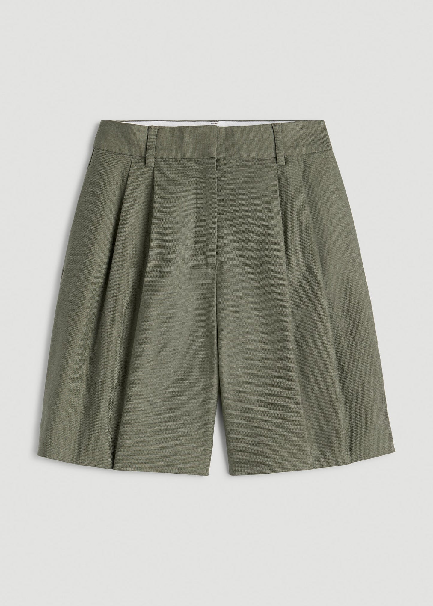 Stretch Cotton Linen Blend Pleated Shorts for Tall Women in Olive