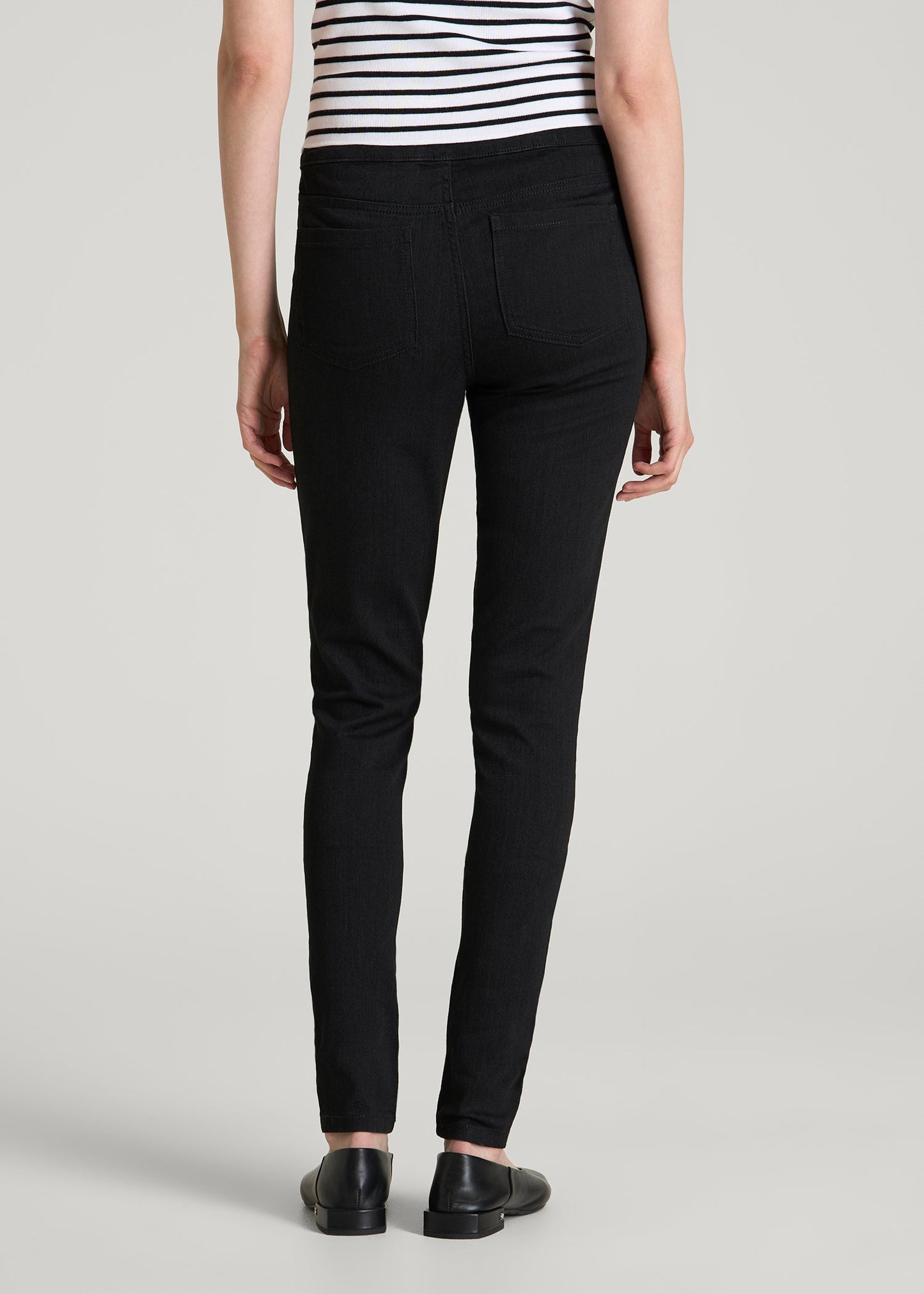 Women's Jeggings for Tall Women in Optimum Black