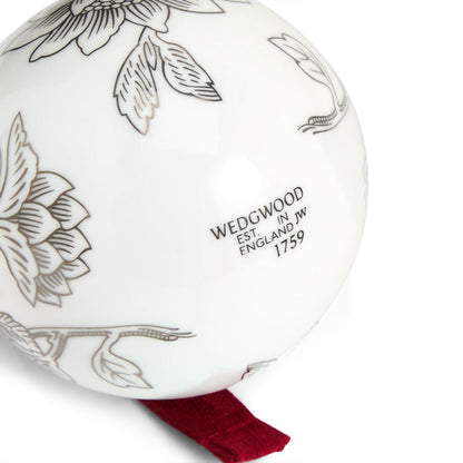 Festive Tonquin Ornament Silver No 2